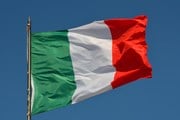 Итальянский визовый центр начал брать деньги за бронирование слотов