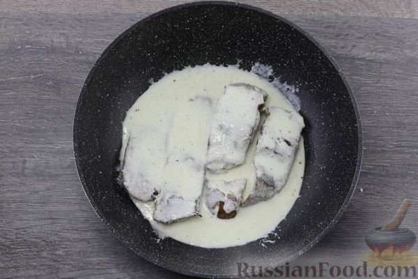 Свиной язык со сливочным соусом и хреном