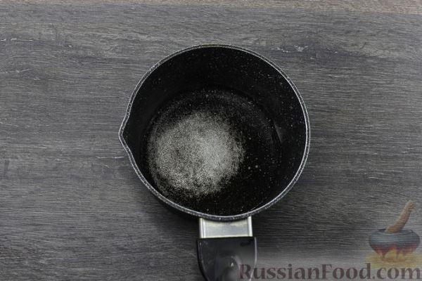 Свиной язык со сливочным соусом и хреном