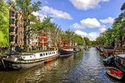 В Амстердаме существенно подорожают гостиницы