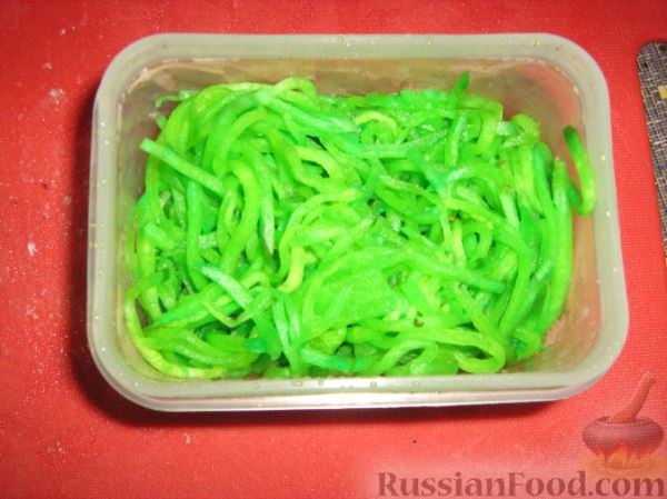 Салат "Зеленые лодочки"